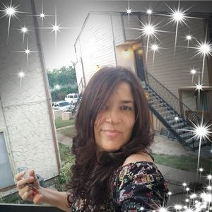 Meet your Posher, Elena